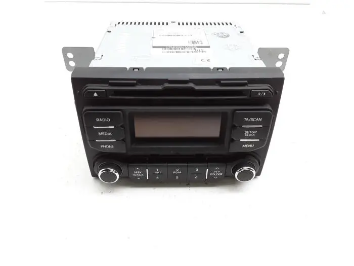 Reproductor de CD y radio Kia Rio