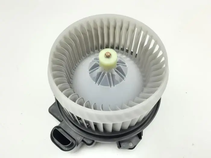 Motor de ventilador de calefactor Toyota Yaris