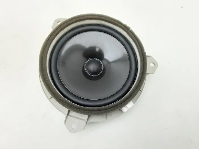 Altavoz Lexus CT 200h