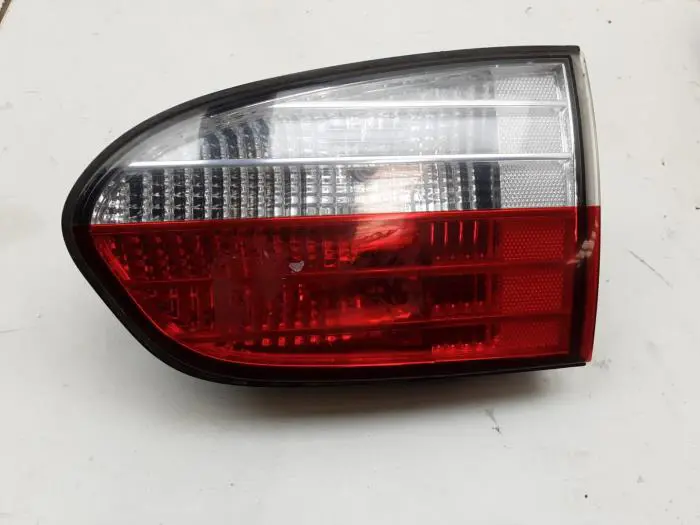 Luz trasera derecha Hyundai H200