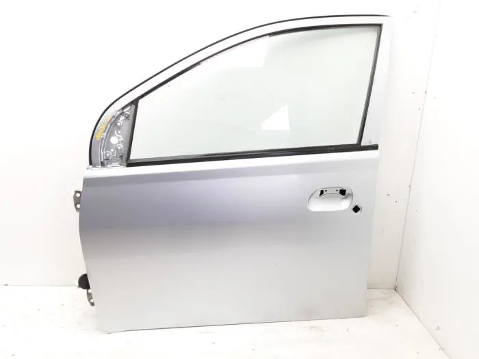 Puerta de 4 puertas izquierda delante Daihatsu Cuore