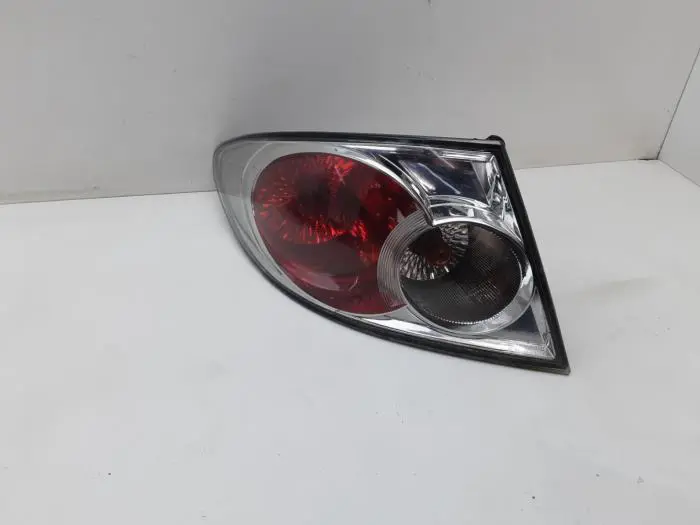 Luz trasera izquierda Mazda 6.