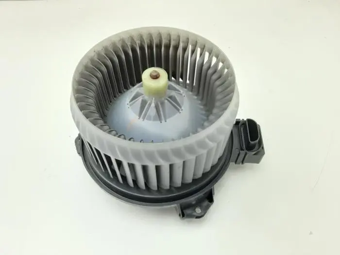 Motor de ventilador de calefactor Toyota Yaris