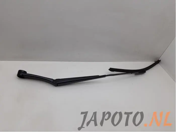 Brazo delantero de limpiaparabrisas Hyundai I30