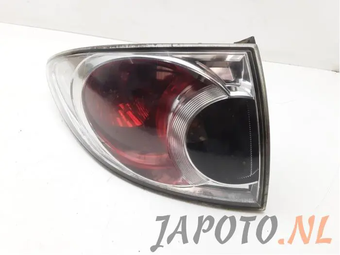 Luz trasera izquierda Mazda 6.