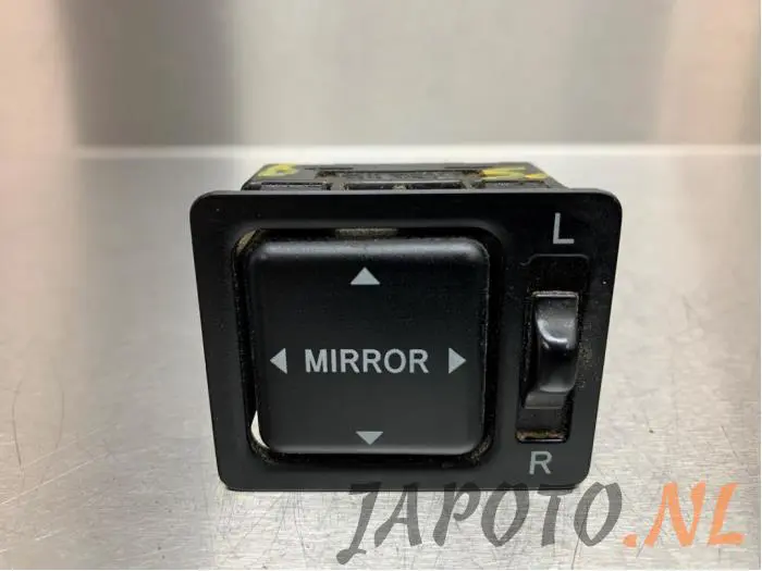 Interruptor de retrovisor Toyota Hiace