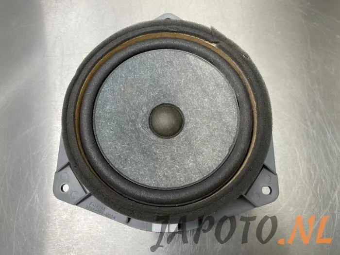 Altavoz Toyota MR II