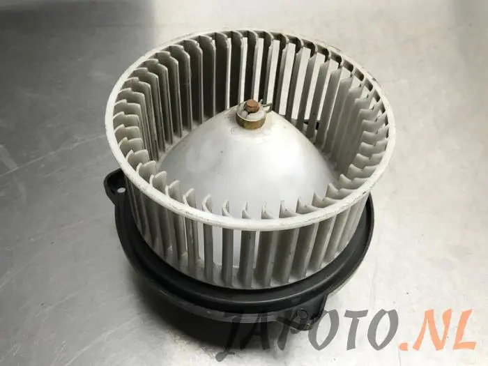 Motor de ventilador de calefactor Mazda Demio