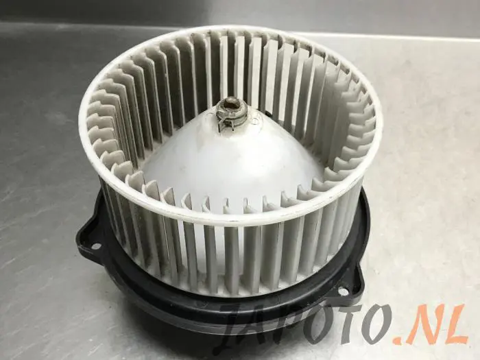 Motor de ventilador de calefactor Mazda Demio