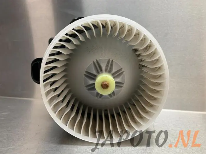 Motor de ventilador de calefactor Toyota Yaris