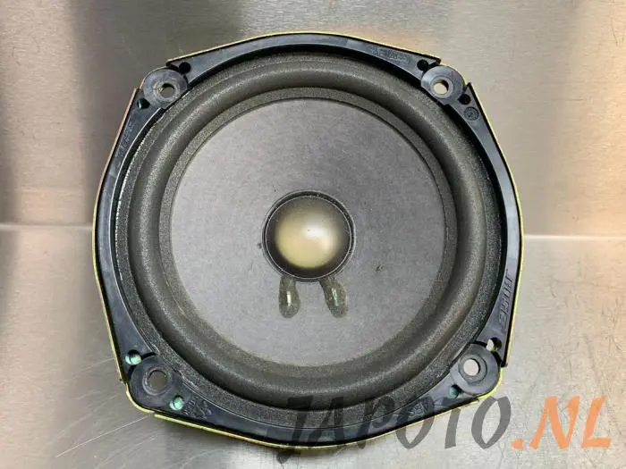 Altavoz Nissan 350 Z