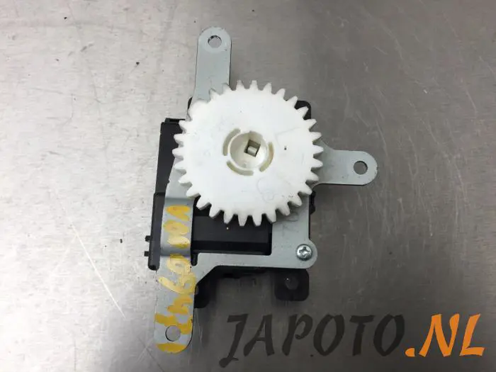 Motor de válvula de calefactor Toyota Rav-4