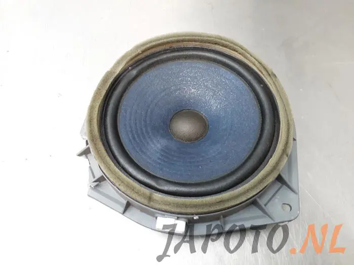 Altavoz Lexus IS 300