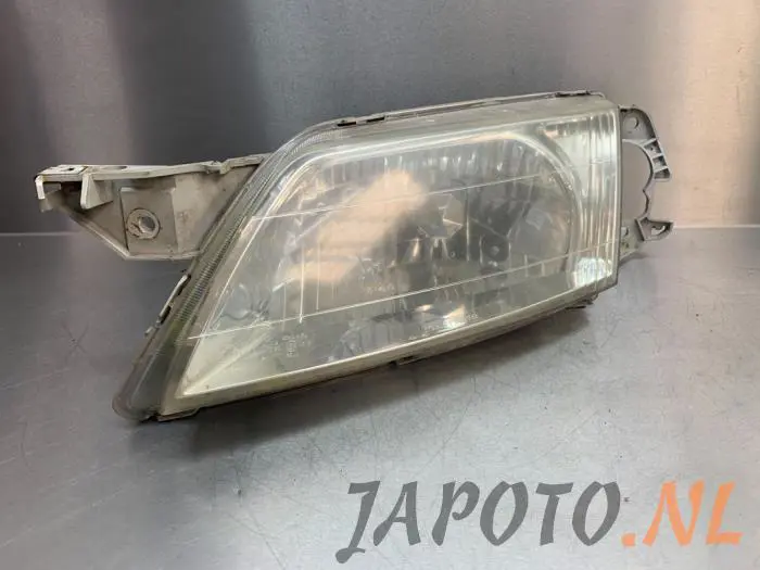 Faro izquierda Mazda Premacy