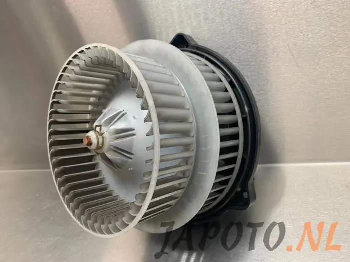 Motor de ventilador de calefactor Toyota Avensis Verso