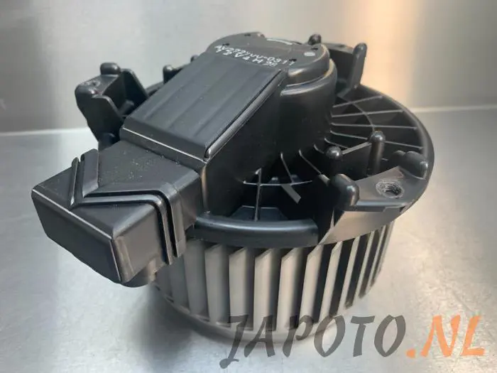 Motor de ventilador de calefactor Toyota Yaris