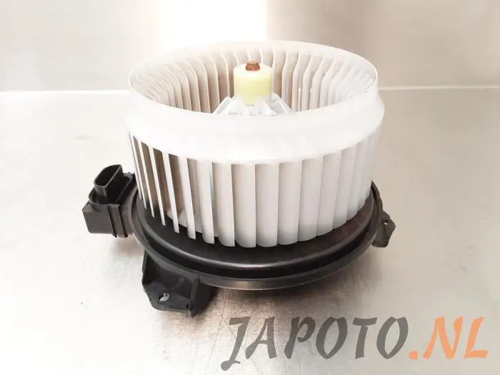 Motor de ventilador de calefactor Subaru Trezia