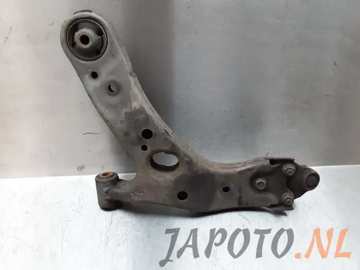 Brazo portante lado inferior derecha delante Toyota Verso