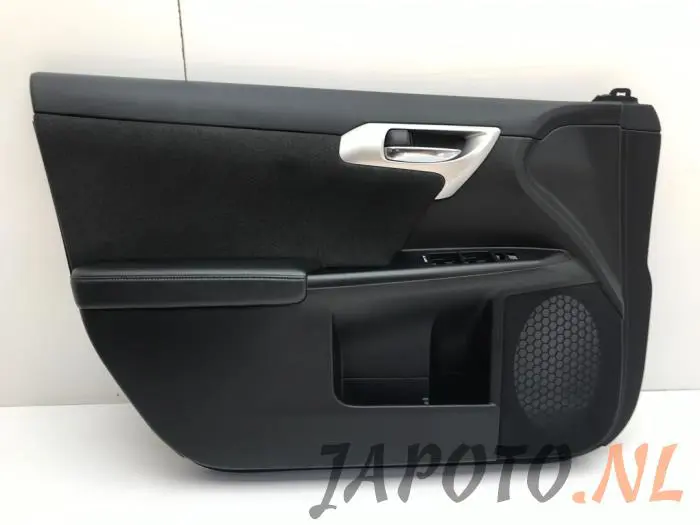 Tapizado de puerta de 4 puertas izquierda delante Lexus CT 200h