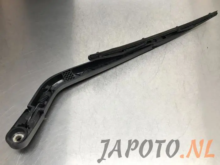 Brazo de limpiaparabrisas detrás Toyota Corolla Verso