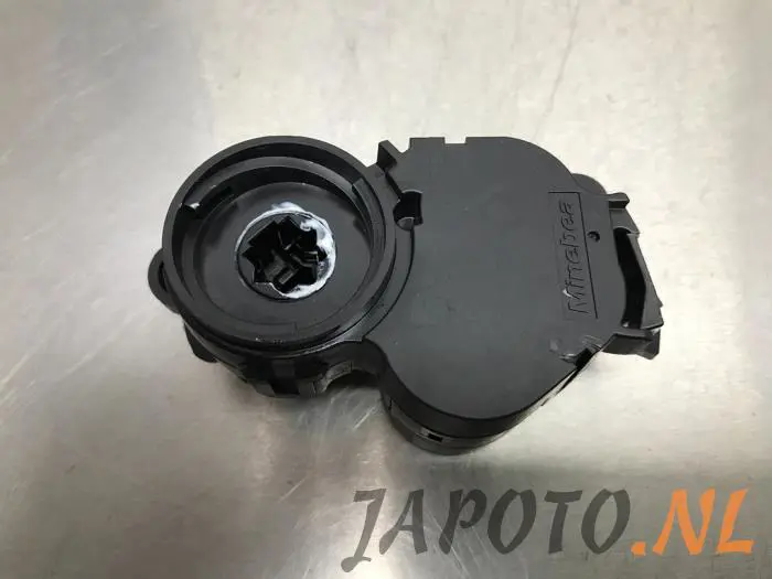 Motor de válvula de calefactor Toyota C-HR