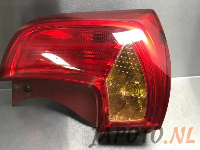 Luz trasera derecha Kia Picanto