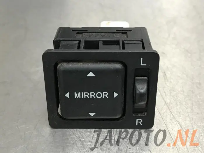 Interruptor de retrovisor Toyota Hiace