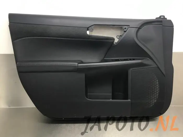 Tapizado de puerta de 4 puertas izquierda delante Lexus CT 200h