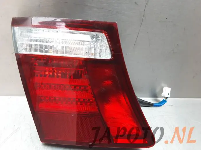 Luz trasera izquierda Lexus LS 600H