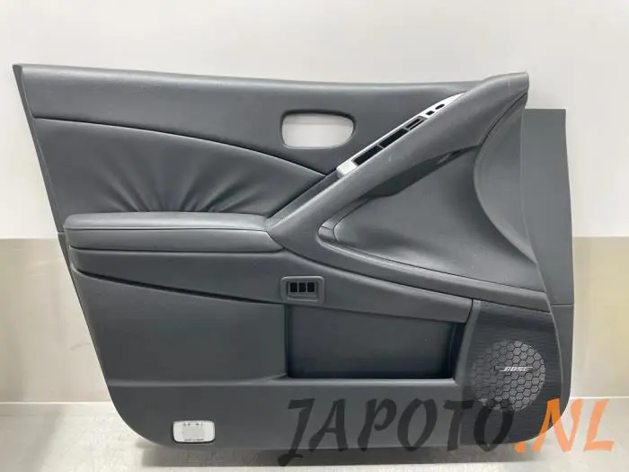 Tapizado de puerta de 4 puertas izquierda delante Nissan Murano