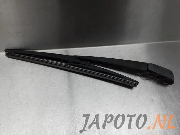 Brazo de limpiaparabrisas detrás Daihatsu Terios