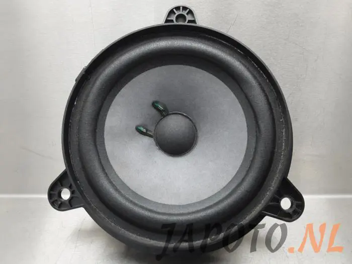 Altavoz Nissan Murano