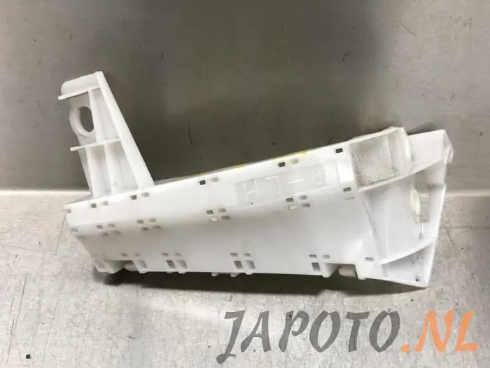 Soporte de parachoques izquierda detrás Subaru Forester