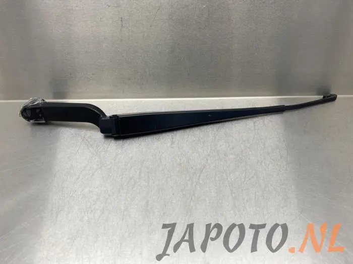 Brazo delantero de limpiaparabrisas Nissan Qashqai+2