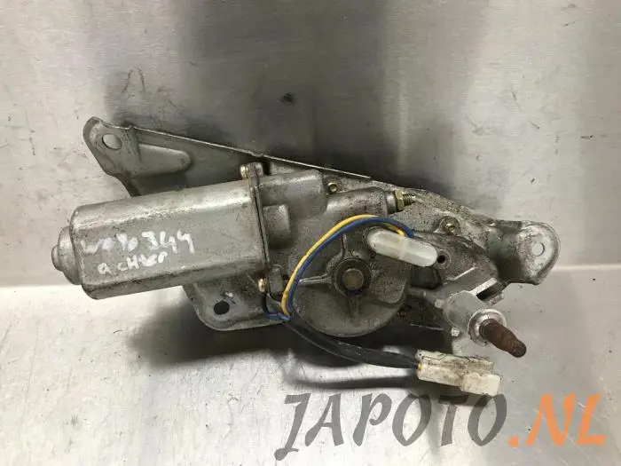 Motor de limpiaparabrisas detrás Toyota Starlet