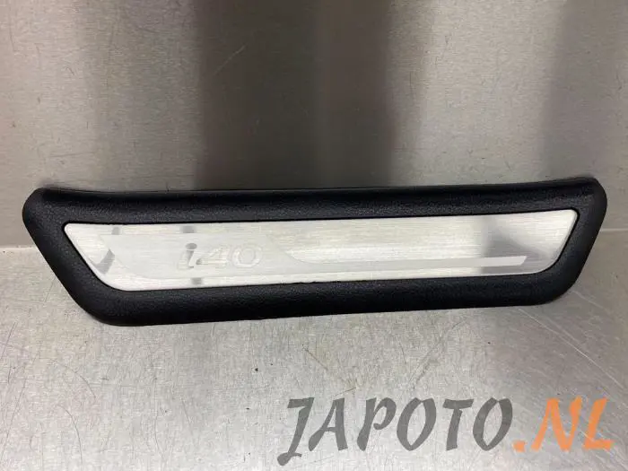 Placa del desgaste del travesaño de la puerta izquierda Hyundai I40