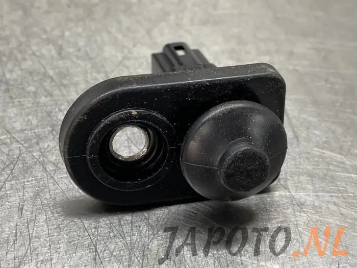 Interruptor de contacto de puerta Hyundai I40