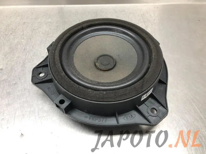 Altavoz Kia Rio