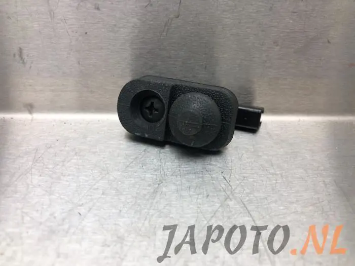 Interruptor de contacto de puerta Suzuki Ignis