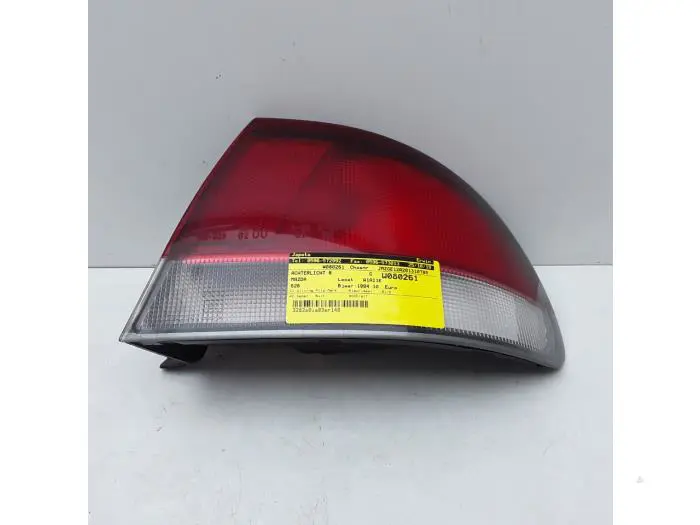 Luz trasera derecha Mazda 626