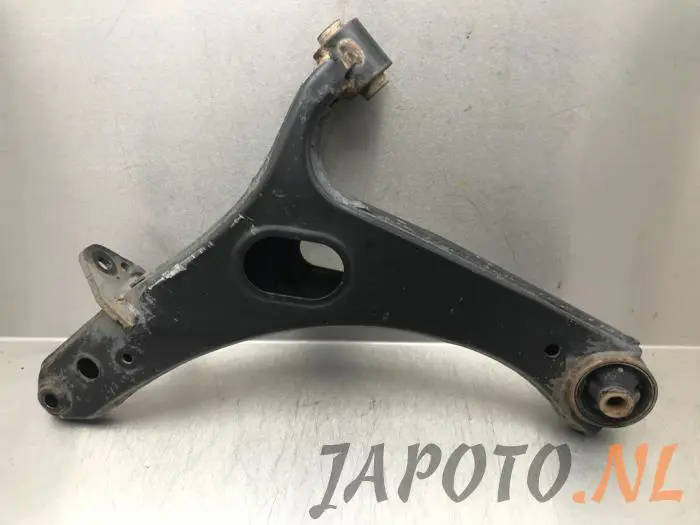 Brazo portante lado inferior derecha delante Subaru Outback