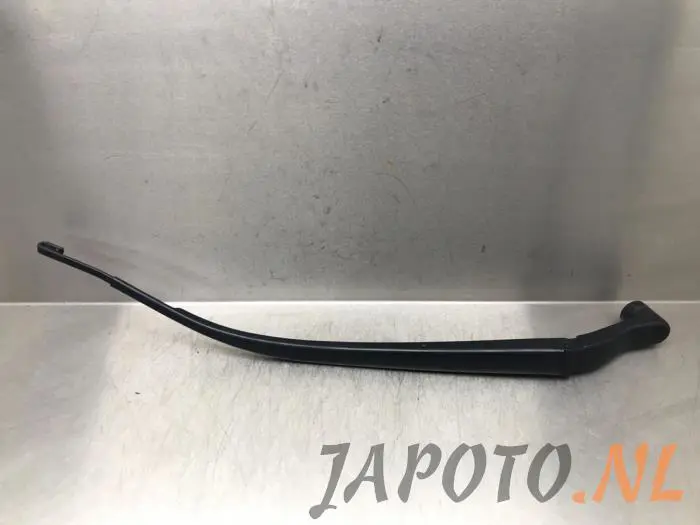 Brazo delantero de limpiaparabrisas Mazda 2.