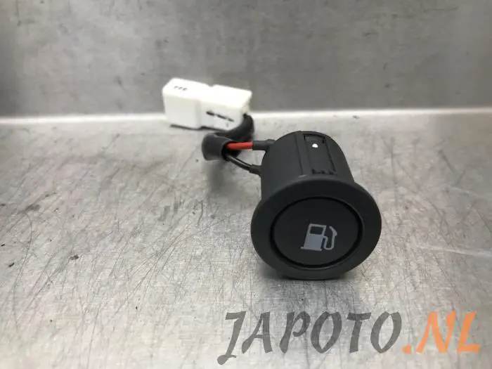 Interruptor tapa de depósito Hyundai IX55