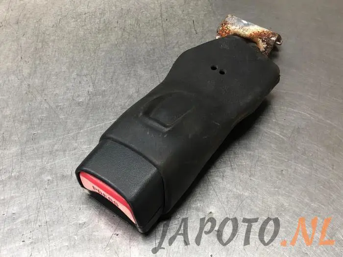 Lengüeta de cinturón de seguridad izquierda detrás Subaru Forester