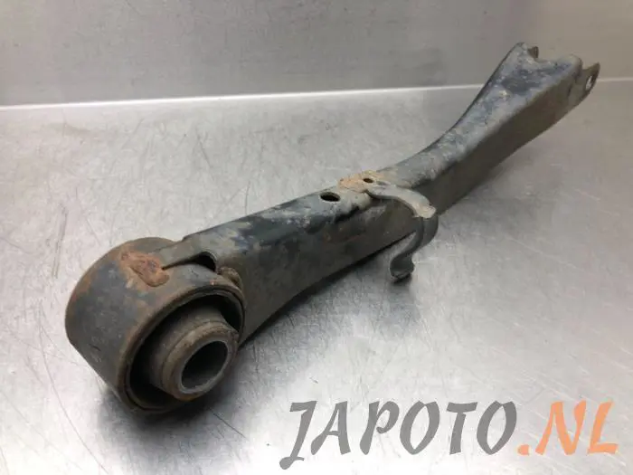 Brazo portante lado superior izquierda detrás Subaru Outback