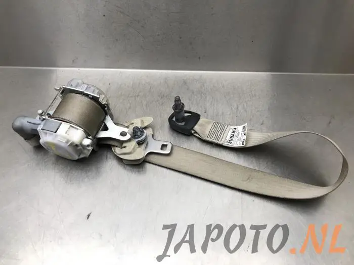 Cinturón de seguridad izquierda delante Subaru Outback