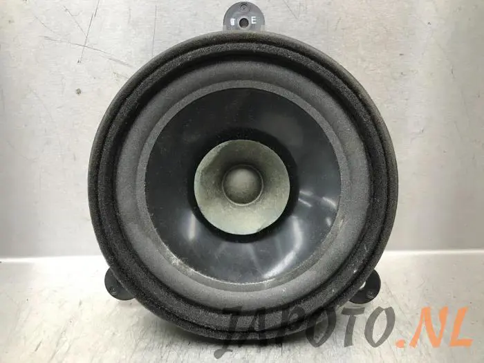 Altavoz Subaru Outback