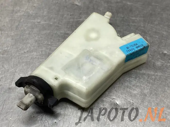 Motor de bloqueo de la tapa del depósito de combustible Nissan 370Z