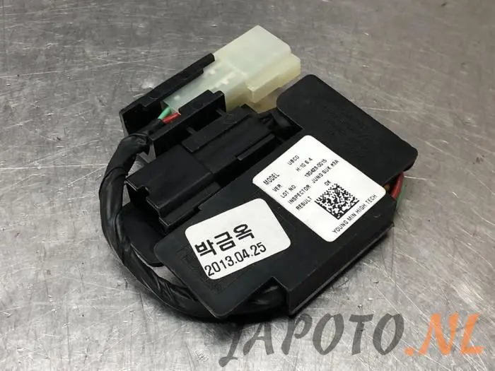 Motor de bloqueo de la tapa del depósito de combustible Kia Rio