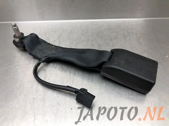 Lengüeta de cinturón de seguridad centro detrás Nissan Qashqai+2